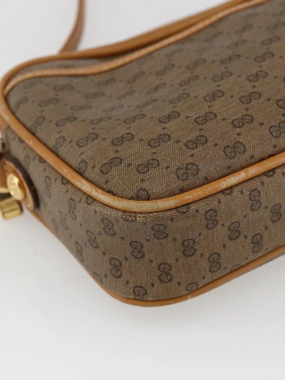 GUCCI Micro GG Supreme Shoulder Bag PVC Beige Gold Auth BA10759 - Picture 8 of 14